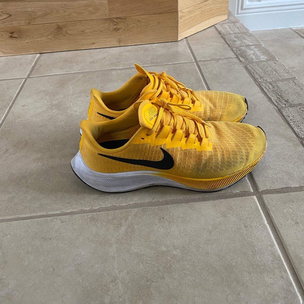 Nike zoom yellow